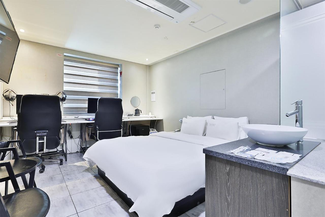Shire Hotel Seomyeon Пусан Экстерьер фото